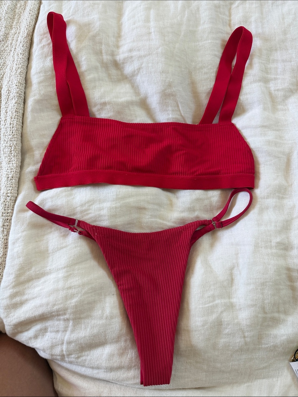 Frankie’s bikini Red Ribbed Bikini Set